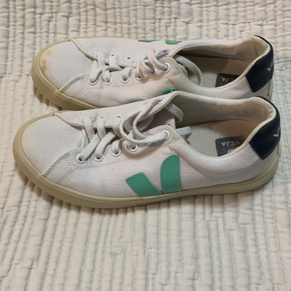 Anthropologie Veja Esplar SE White and Green Sneakers - Picture 2 of 16
